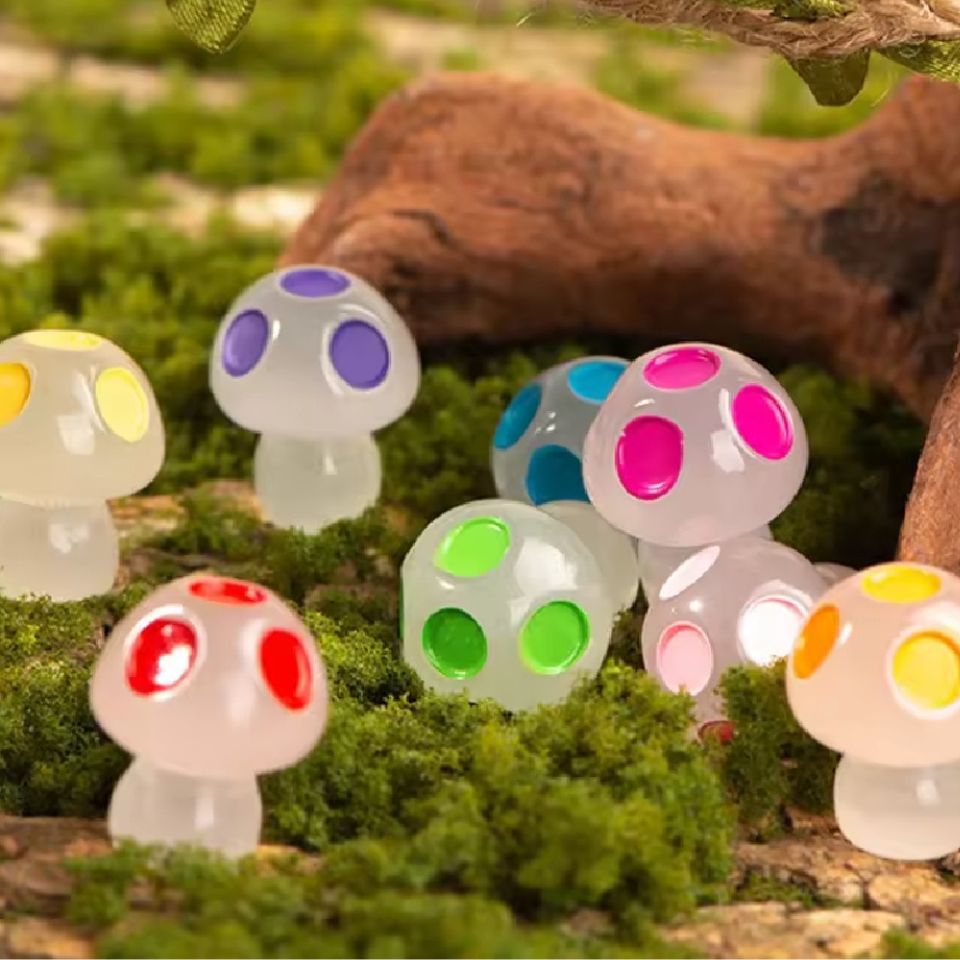 Glow In The Dark - Mushrooms - Multi - ↑ 2 Cm - 8 Pcs